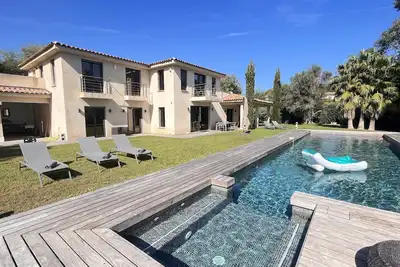 Image de Villa Vue Magnifique Sur Mer Avec Piscine 14 Personnes Golfe De St Tropez