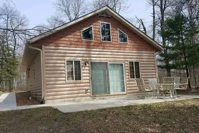 Image de Location de chalet au lac Sanborn (480 Sq Ft + Loft)