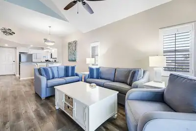 Image de Shell Island Beach Club 7c, Condo Gulf Front sur East End tranquille