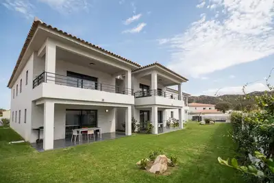 Image de Appartement T2 charme, tout confort avec piscine, à Ile-Rousse. Numéro 6