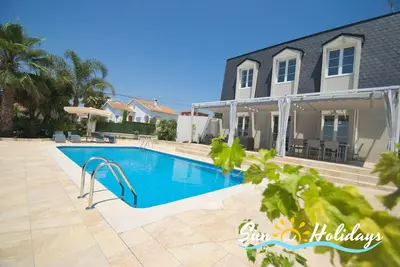 Image de Belle villa de luxe Oasis pour 7 personnes avec piscine privée