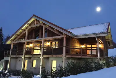 Image de chalet neuf a 300m des pistes de ski, \" \" \"vue lac exceptionnel \" \" \"