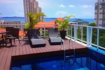 Magnifique et sûr condo d'une chambre dans un quartier chic de Pattaya Sud