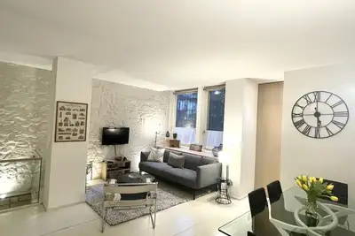 Image de Loft élégant et entièrement rénové dans le centre-ville historique de Florence.