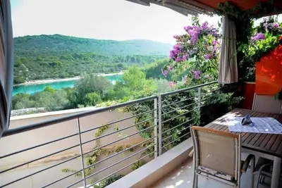 Image de Appartement dans Kali avec vue mer, terrasse, Climatisation, Wifi (4672-2)