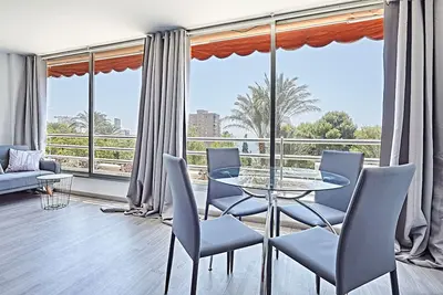Image de Appartement Vue Mer Et Jardin PRÉCIEUX À Alicante