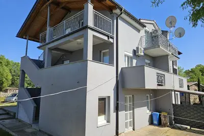 Image de Appartement de vacances Malinska pour 1 - 5 personnes avec 2 chambres à coucher - Appartement de vac