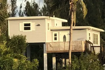 Image de Cottage dans la cime des arbres, High View, près de lancement de bateau, isolé