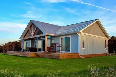 Image de Magnifique chalet nouvellement construit en bord de mer Situé dans incroyable de Thunder Cove