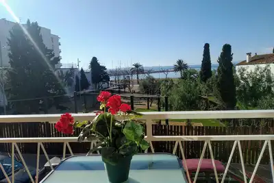 Image de Appartement très spacieux, presque en première ligne