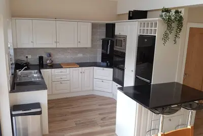 Image de Cottage rénové avec des vues spectaculaires.