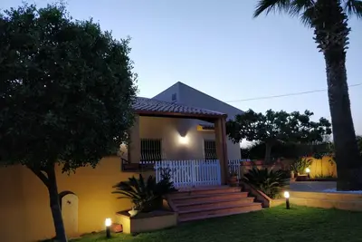 Image de Maison de vacances Timperosse est un grenier dans une villa face Ă la mer