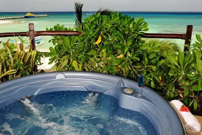 Image de El Taj Oceanfront -3e étage direct océan-3/3 Beach Club Promo # 339