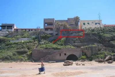 Image de Villa Bosa, appartement au bord de l'eau, escalier privé vers la plage, Wifi, 2 couchages