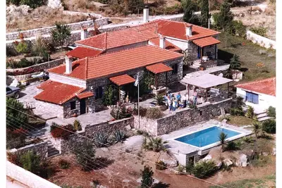 Image de Maha House: Ferme authentiquement restaurée en Grèce centrale! Ne manquez pas ça!