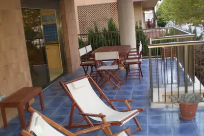 Appartement de luxe Wifi près de la plage avec terrasse de 30m, climatisation