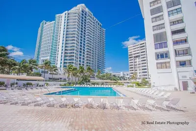 Image de Hollywood beach condo front de mer 2b \/ 2b à Alexander Towers