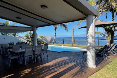 Image de Villa de rêve avec piscine, bord de mer
