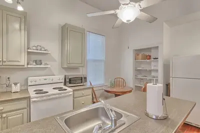Image de Appartement Arts et Antiquités - 4 personnes!