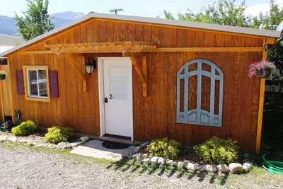 Image de Yellowstone's Treasure Cabin # 2 - 2 min en voiture du parc national de Yellowstone