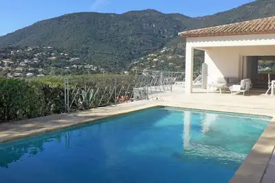 Image de Merveilleuse maison de vacances privée avec piscine privée, climatisation, Wifi, Tv et terrasse