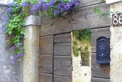 Image de Maison dans le jardin de paradis au-dessus de v. Gargnano pour les individus u. Enfants