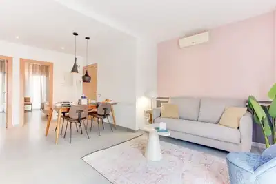 Image de Sweett | Callao V - Deux Chambres Appartement, Couchages 4