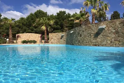 Image de Villa Dans RÉSIDENCE Avec Piscine