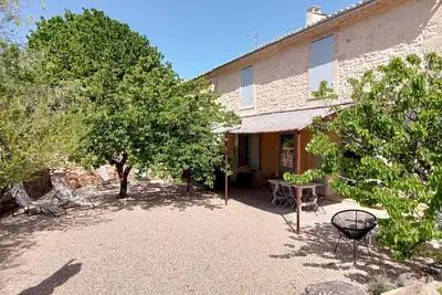 Image de Mas rénové classé 3* dans village médiéval -Toutes commodités et services inclus