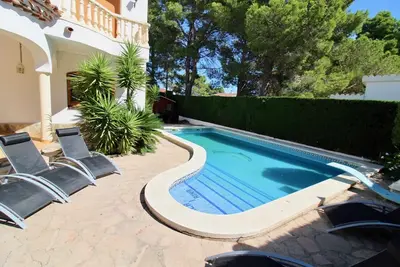 Image de Belle Villa sans vis a vis, piscine privée, Wifi gratuit, à 2800m des plages
