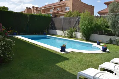 Image de Villanueva De La Canada: House / Villa - Villanueva de la Cañada