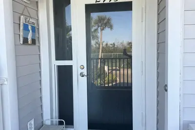 Image de Profitez d'une vue imprenable sur le golfe depuis cette villa charmante de 2 chambres! B2913a