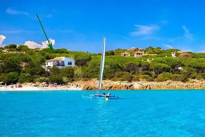 Image de Sardaigne, Orosei, Cala Liberotto: appartement à 20 mètres de la plage, jardin