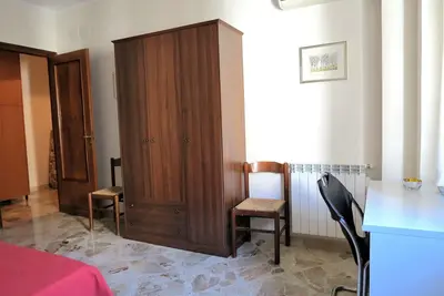 Un centre de Palerme grand appartement, lumineux, calme, wi-fi