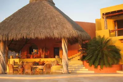 Image de Au bout du monde avec des vues spectaculaires.