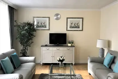 Image de Grand Appartement 2 Chambres pour Famille - Près d'Oxford Street et de Covent Garden