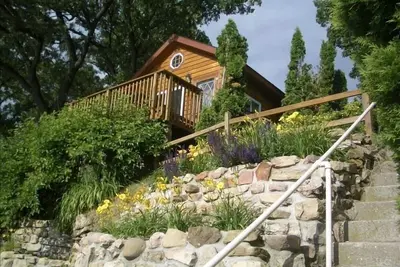 Image de Petit Cottage. . . . Énormes vue sur le lac!