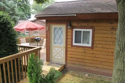 Lake Kegonsa cedar efficiency cottage