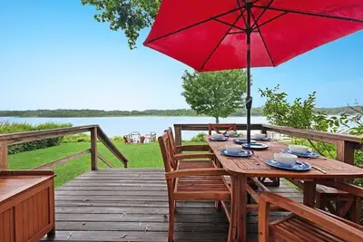 Image de Shelter Bay Cove-Maison-Salle de bain privée séparée