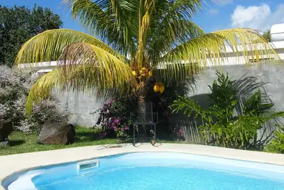 Image de Nouveau studio 1 chambre avec cuisine à distance de marche de la plage piscine @ Harmony House