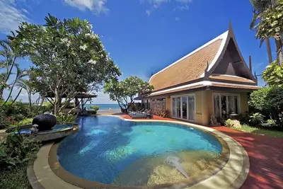 Image de Golden Sunset Beach Front Villa