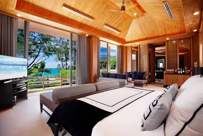 Image de Villa 5br avec piscine en bord de mer