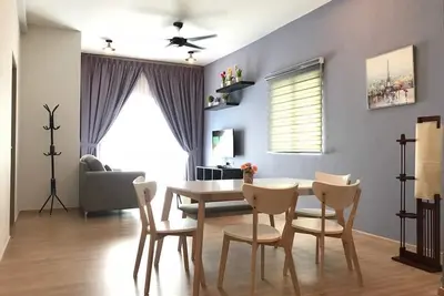 Image de Leo Home @ Quintet 3br ** Wi-Fi Ready **