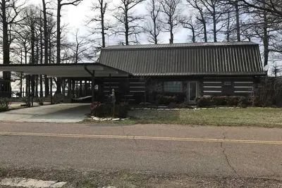 Image de Reelfoot Lakefront 3 Bedroom Cabin, Tons of Space, Enjoy the Fishing, Birds and Deck