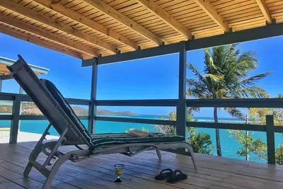 Image de Nouveau * Sunny Oceanfront Villa: Large Decks, Amazing View