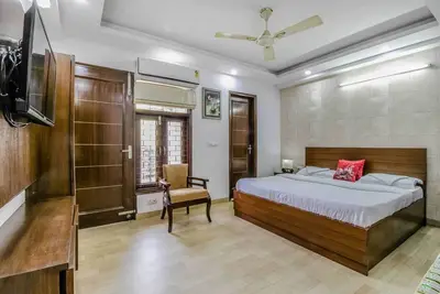 Image de Appartement familial, 3 salles blanches attenantes aux toilettes près du centre-ville