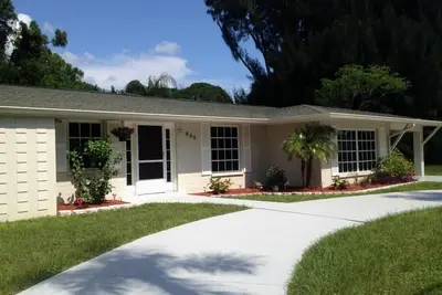 Image de Maison de vacances avec plage privée! Wifi gratuit