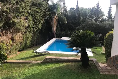 Villa avec jardin et piscine privée