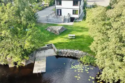 Image de Maison de vacances au bord de la rivière