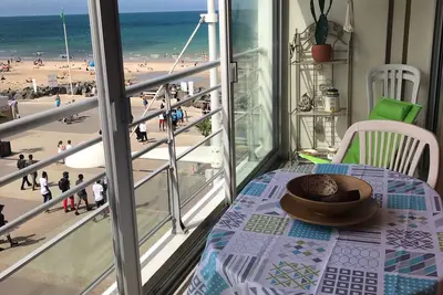 Image de Apt. les pieds dans l'eau, entre mer et Gr34